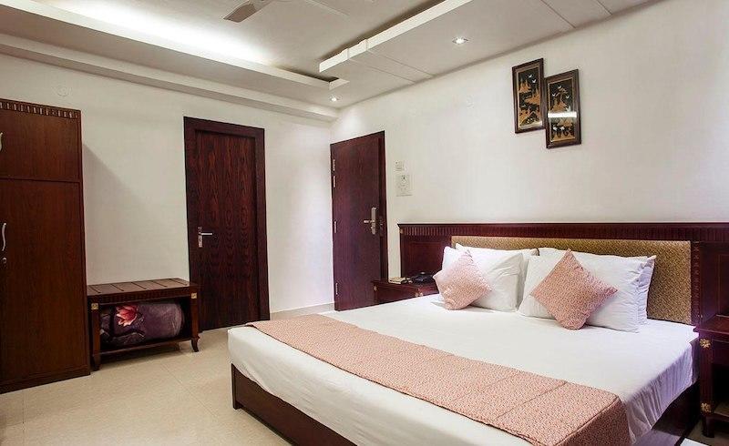 Hotel Vijay Intercontinental Kanpur Zewnętrze zdjęcie